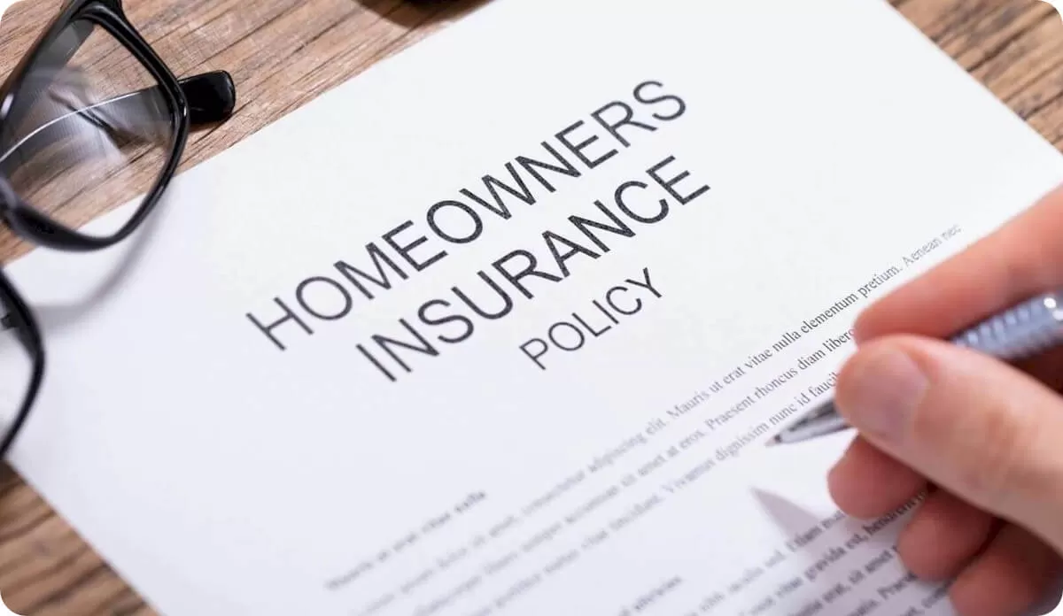 Helping homeowner with the insurance process